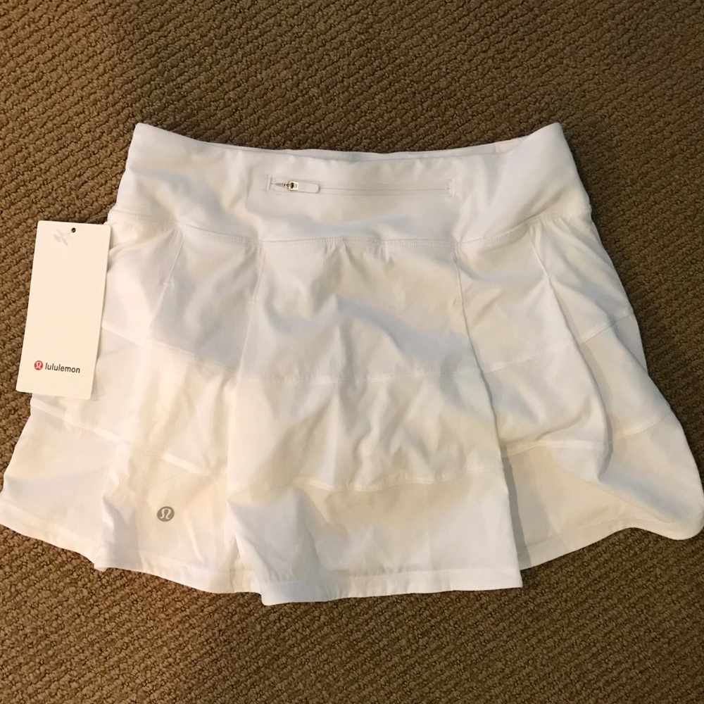 lulu lemon pace rival skirt (tall) *NEVER WORN*